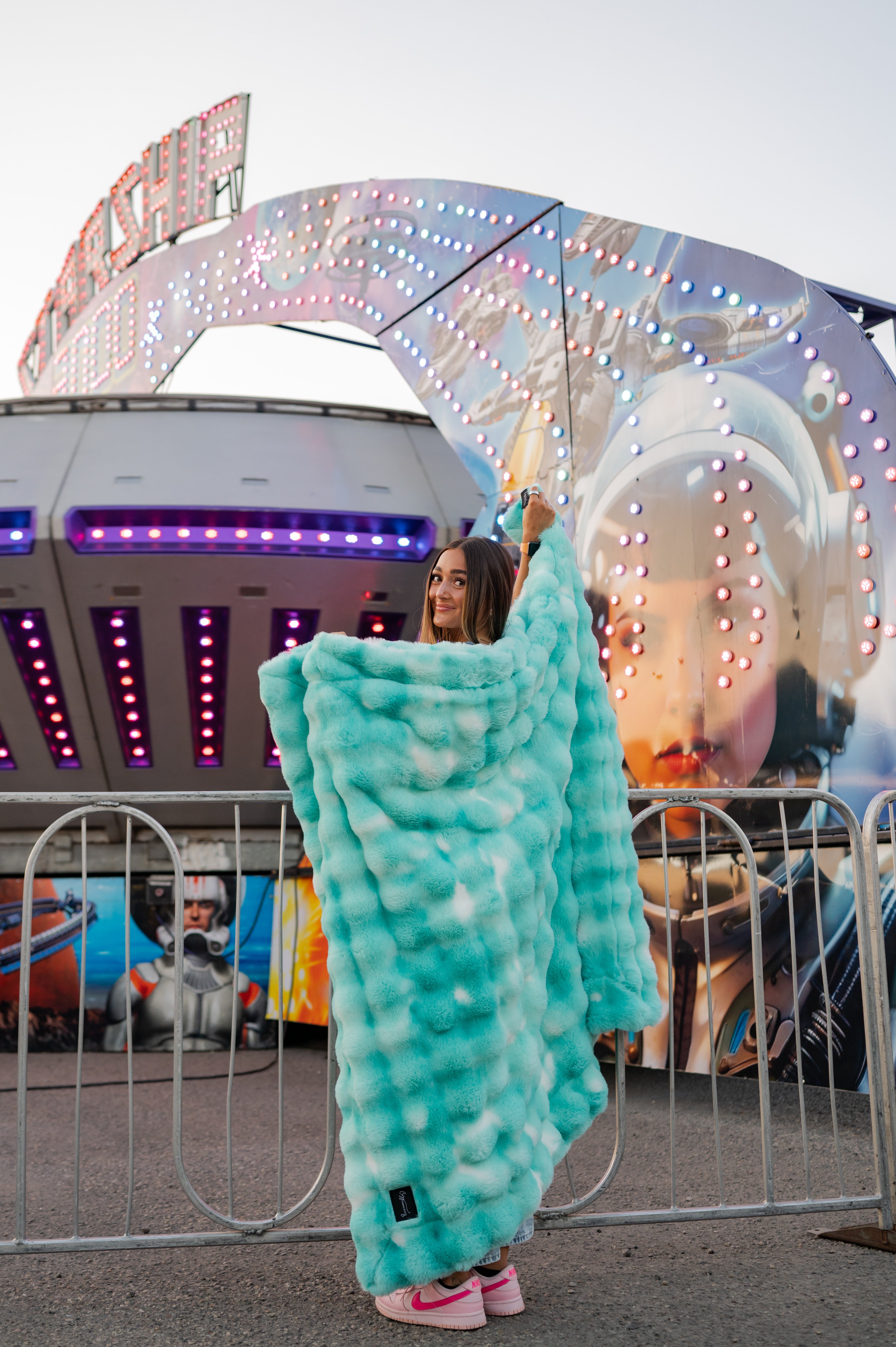 Taffy Twist - Weighted Blanket