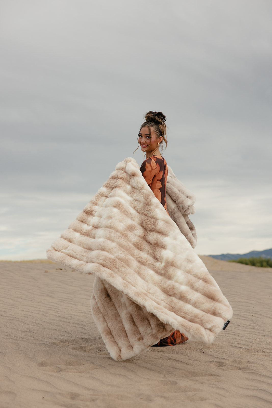Cozy Sand - Weighted Blanket