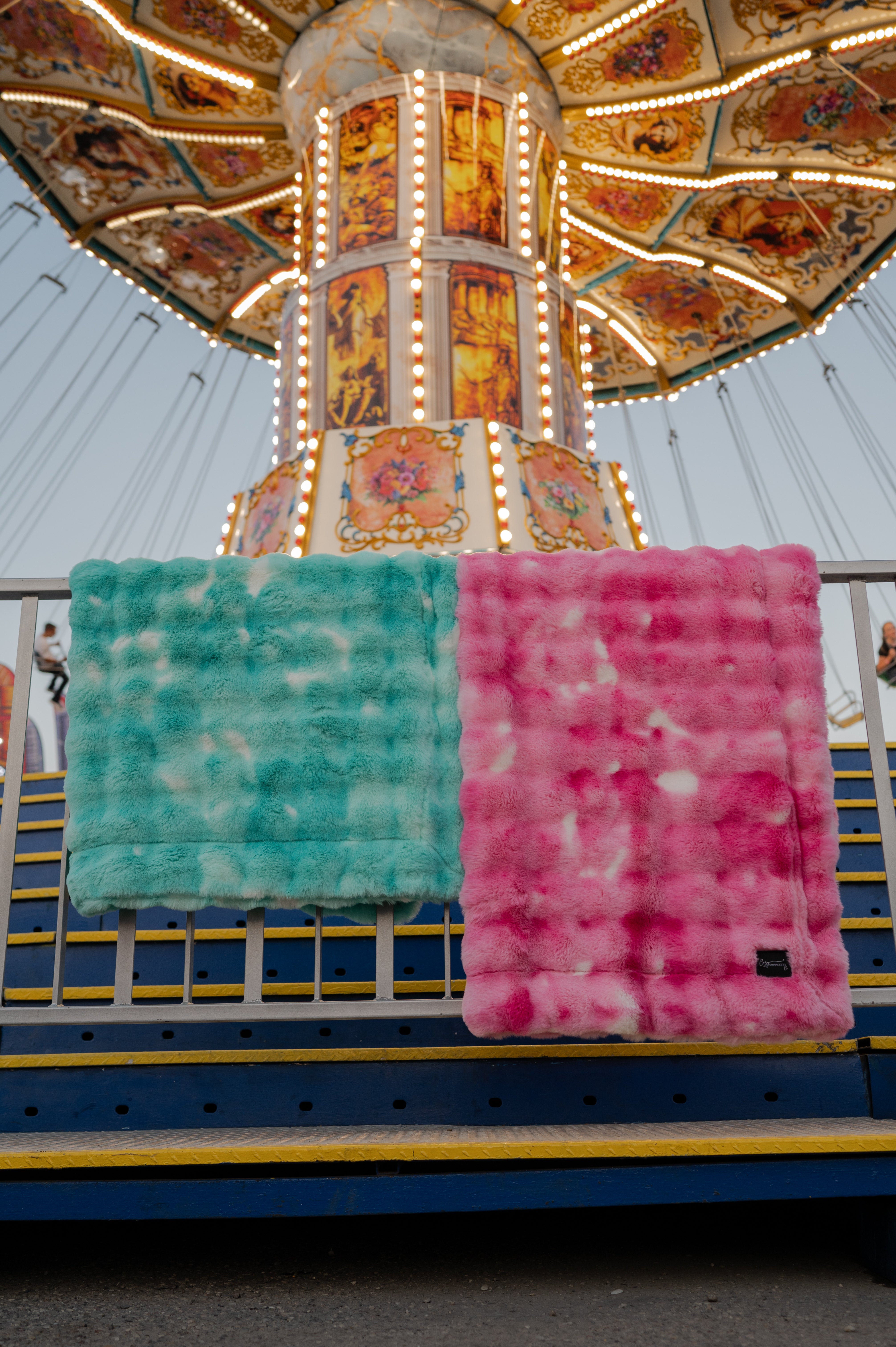 Taffy Twist - Weighted Blanket