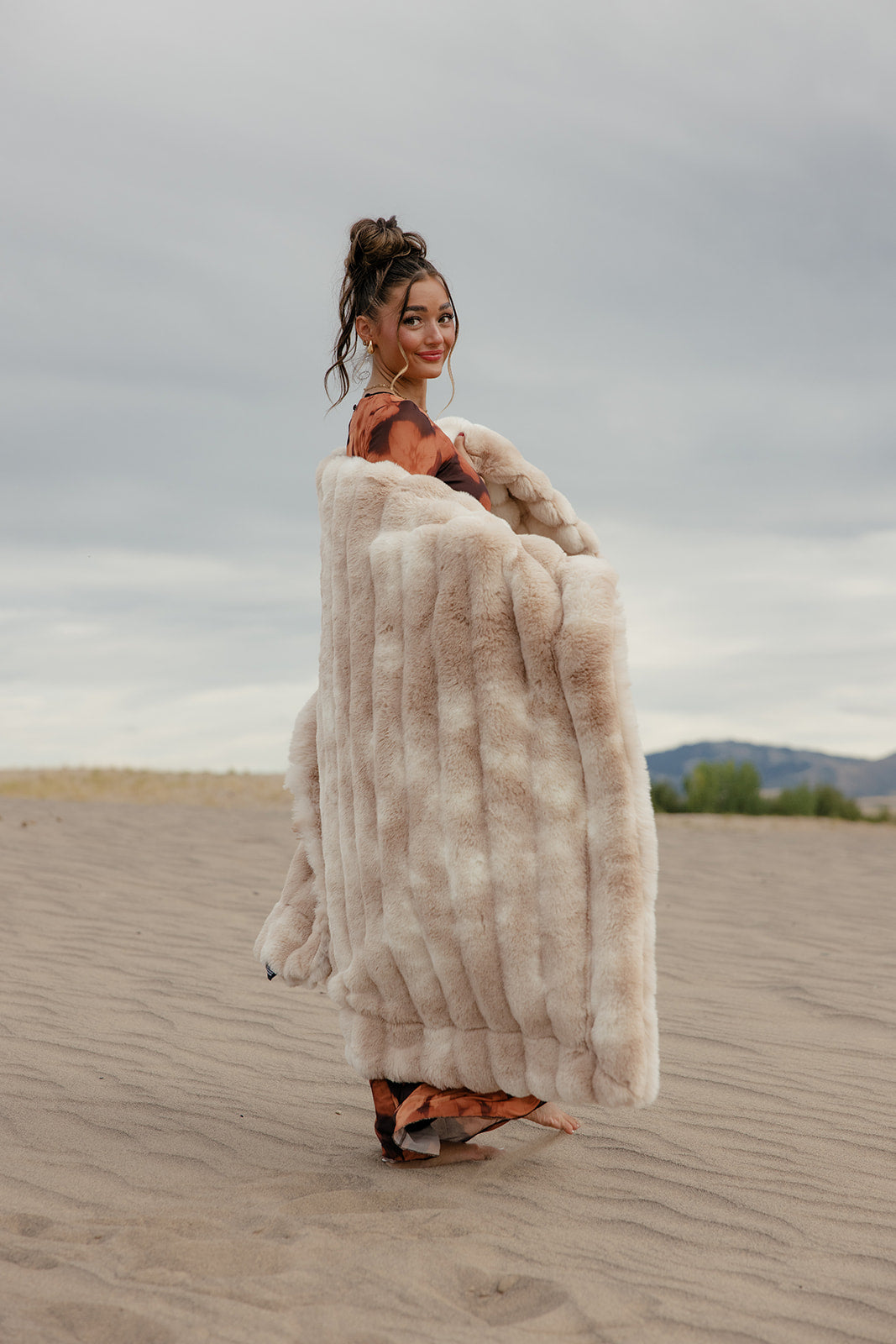 Cozy Sand - Weighted Blanket